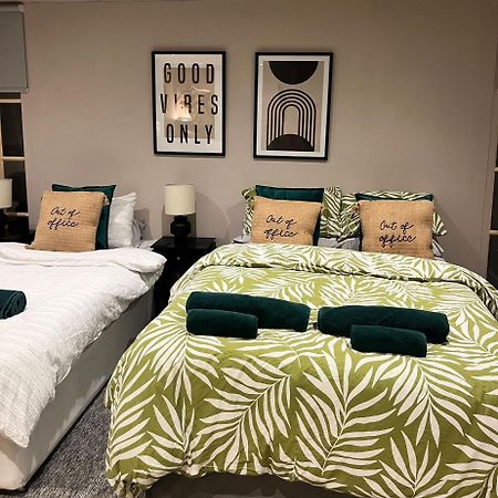 The Hideaway Holywell 1 Apartment Bagian luar foto