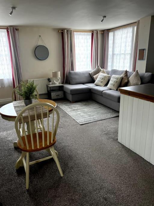 The Hideaway Holywell 1 Apartment Bagian luar foto