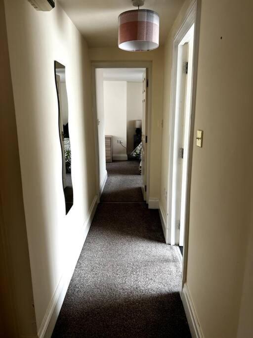 The Hideaway Holywell 1 Apartment Bagian luar foto