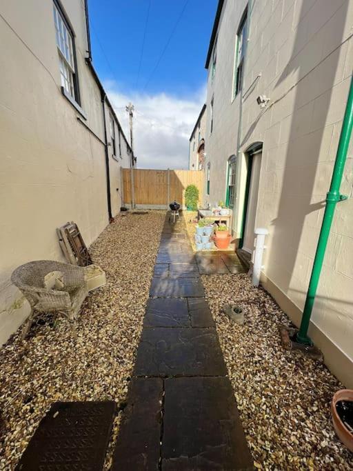The Hideaway Holywell 1 Apartment Bagian luar foto